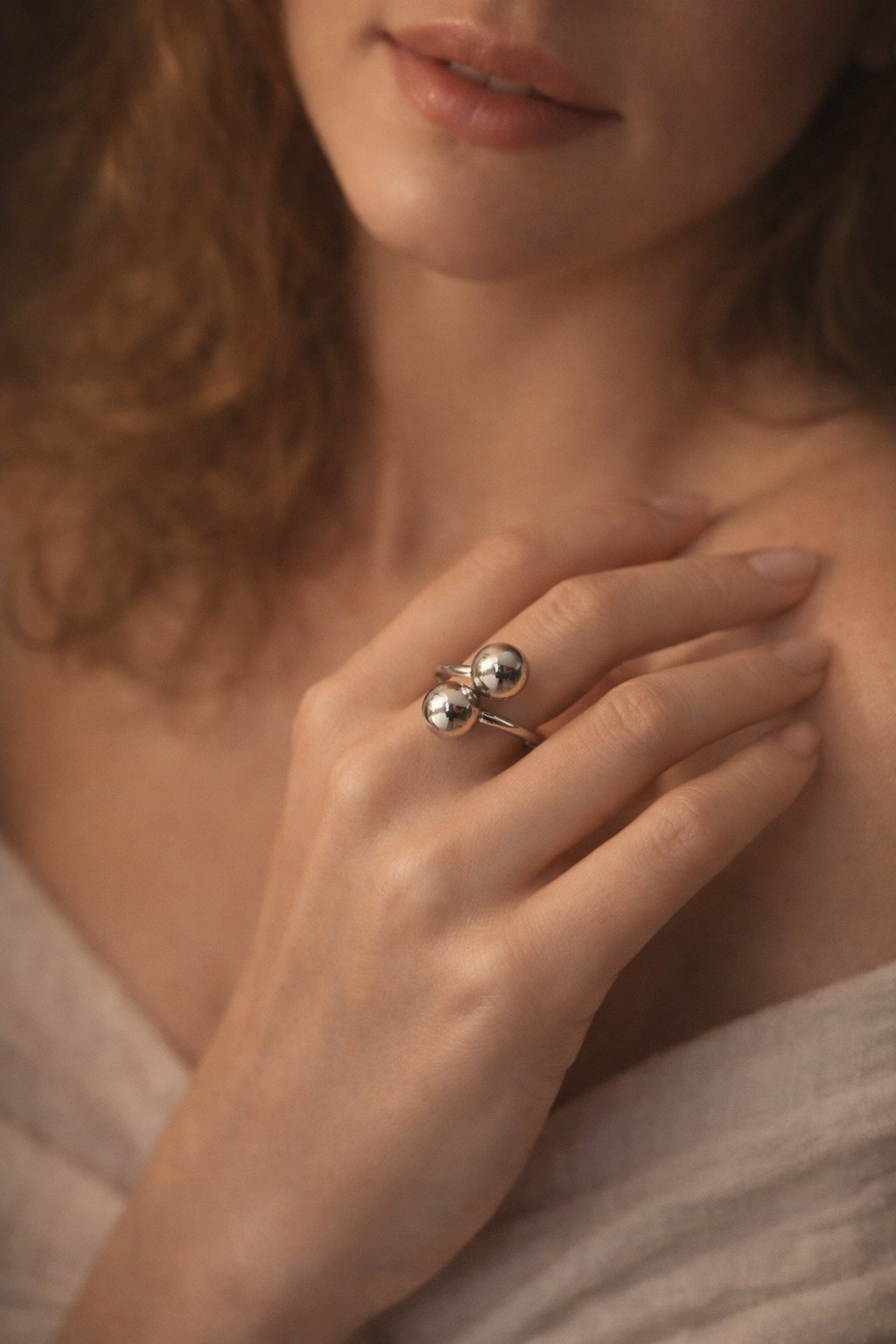 ✨ UShine.gr: Ατσάλινο Δαχτυλίδι Διπλή Σφαίρα σε Ασημί Απόχρωση No 3002