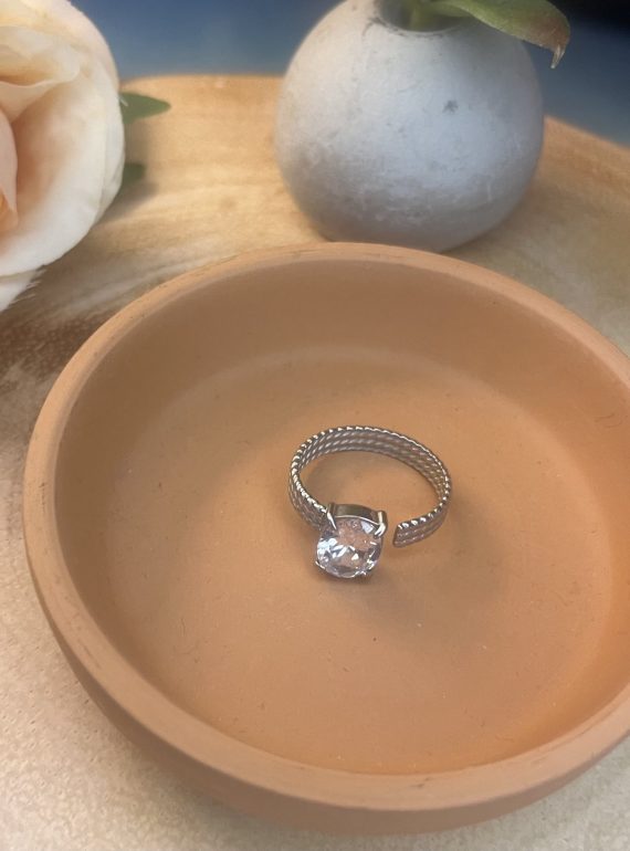 ✨ UShine.gr: Ατσάλινο Δαχτυλίδι Solitaire με Πλεκτή Βάση & Ζιργκόν No 3004