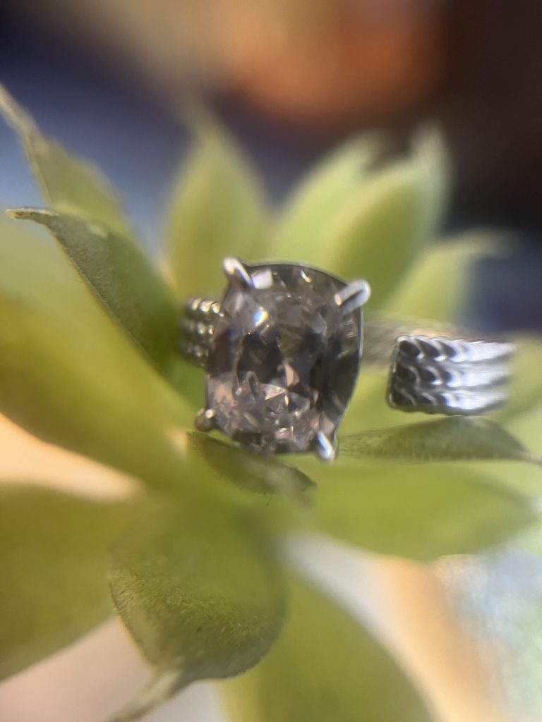 ✨ UShine.gr: Ατσάλινο Δαχτυλίδι Solitaire με Πλεκτή Βάση & Ζιργκόν No 3004