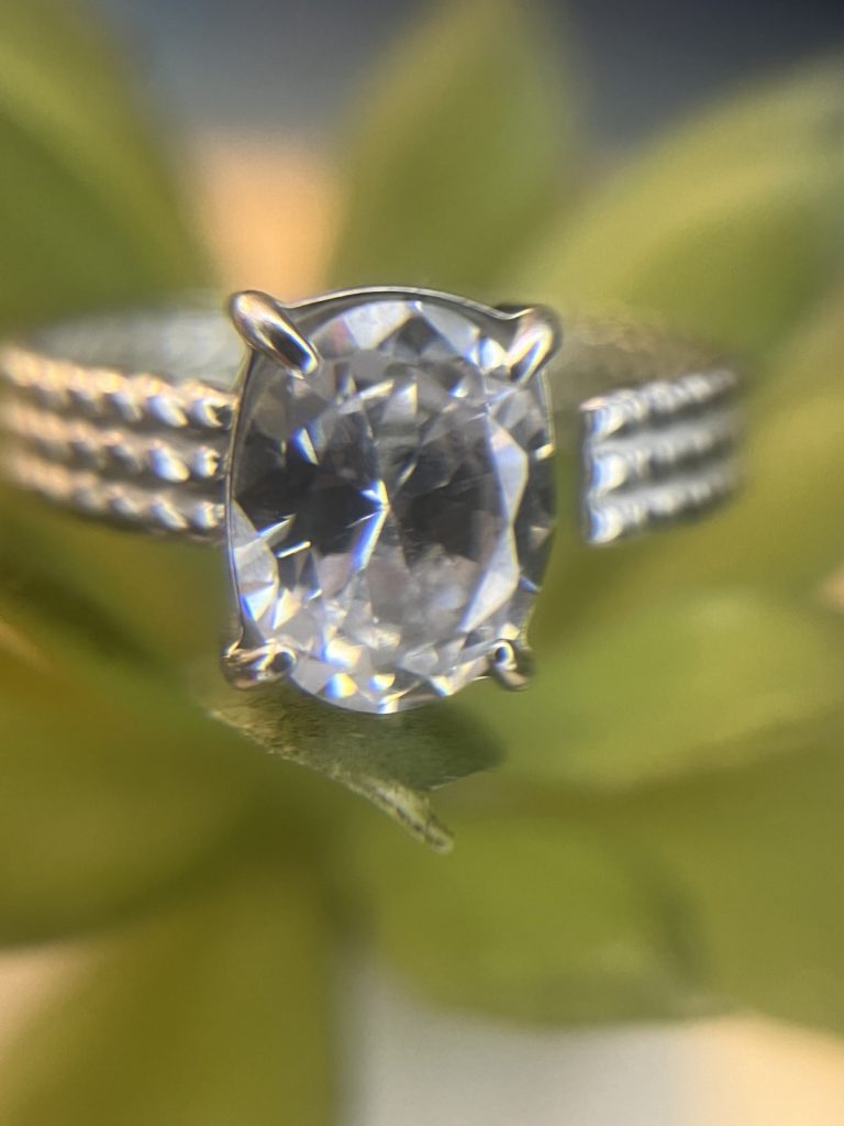 ✨ UShine.gr: Ατσάλινο Δαχτυλίδι Solitaire με Πλεκτή Βάση & Ζιργκόν No 3004