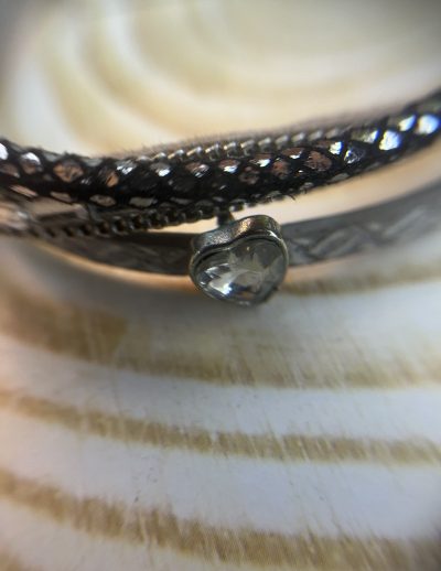 ✨ UShine.gr: Γυναικείο βραχιόλι πολλαπλών σειρών με καρδιά & διακοσμητικά στοιχεία No 1502