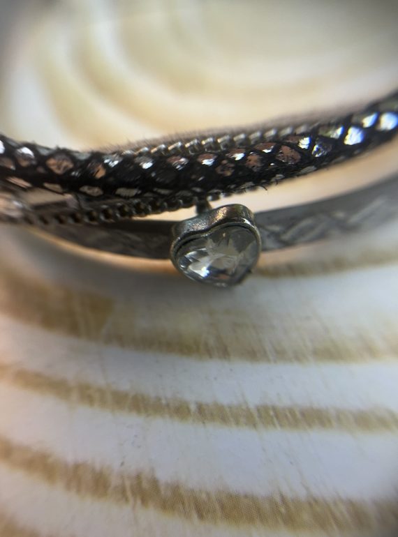 ✨ UShine.gr: Γυναικείο βραχιόλι πολλαπλών σειρών με καρδιά & διακοσμητικά στοιχεία No 1502