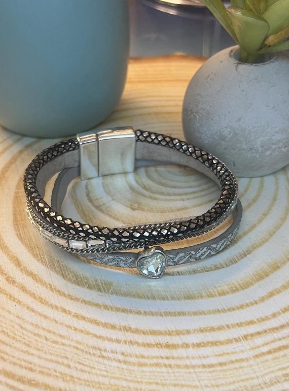 ✨ UShine.gr: Γυναικείο βραχιόλι πολλαπλών σειρών με καρδιά & διακοσμητικά στοιχεία No 1502