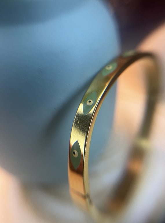 ✨ UShine.gr: Ατσάλινη χειροπέδα σε χρυσό τόνο με μοτίβο ματάκι No 1503