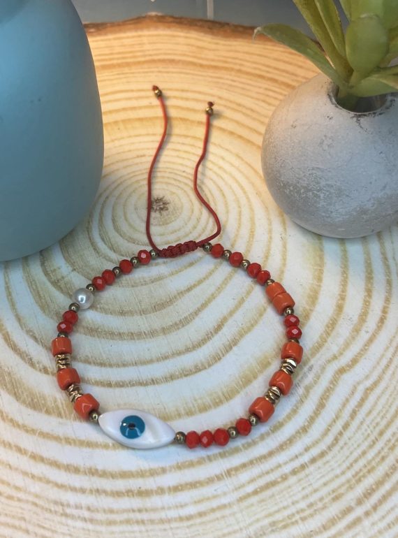 ✨ UShine.gr: Χειροποίητο βραχιόλι μακραμέ με μάτι & κόκκινες χάντρες No 1504