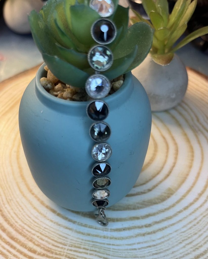 ✨ UShine.gr: Χειροποίητο βραχιόλι με στρογγυλά κρύσταλλα σε ασπρόμαυρο συνδυασμό No 1509