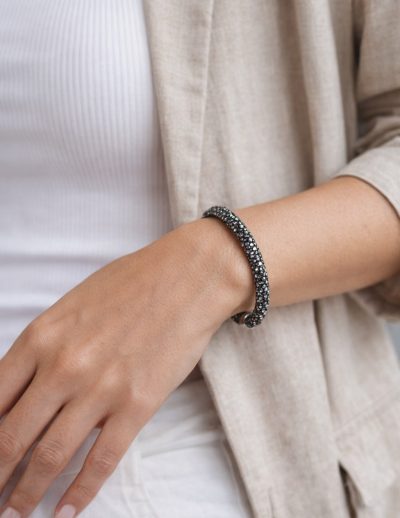 ✨ UShine.gr: Minimal Sparkle Χειροπέδα με Μαύρα Κρύσταλλα No 1511