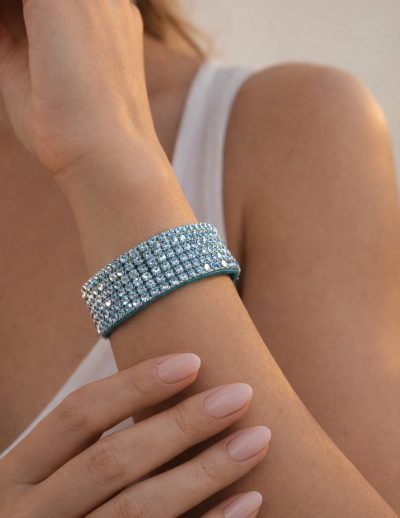 ✨ UShine.gr: Χειροποίητο Statement Βραχιόλι με Κρύσταλλα σε Τιρκουάζ Απόχρωση No 1512