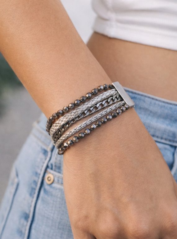 ✨ UShine.gr: Πολύσειρο Βραχιόλι με Αλυσίδες & Χάντρες Αιματίτη No 1517