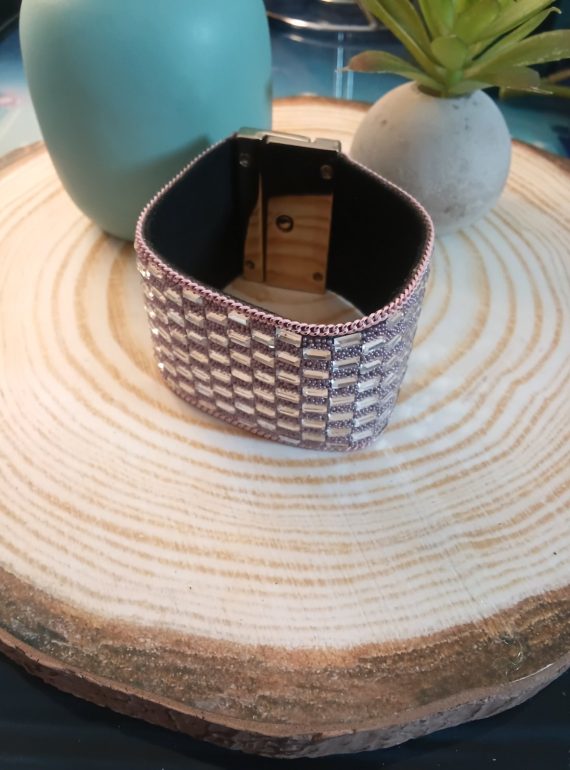 ✨ UShine.gr: Πολύσειρο Βραχιόλι με Αλυσίδες & Χάντρες σε Ροζ Απόχρωση No 1518