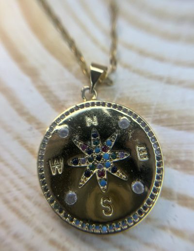 ✨ UShine.gr: Ατσάλινο κολιέ πυξίδα με πολύχρωμες πέτρες  No 1471