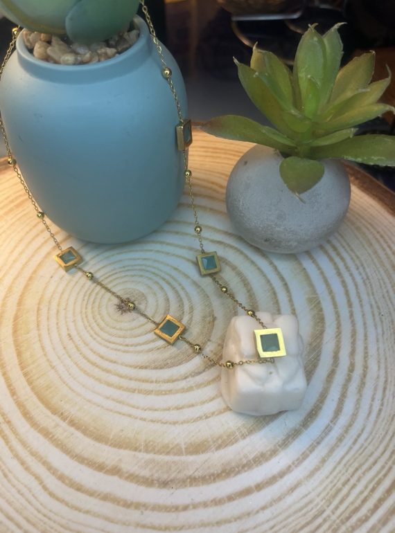 ✨ UShine.gr: Ατσάλινο κολιέ με γεωμετρικά στοιχεία & πράσινες πέτρες No 1485