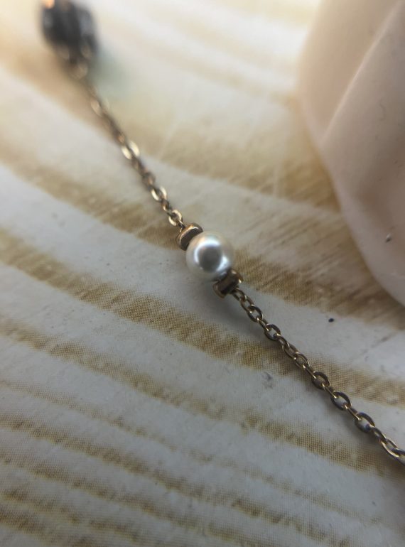 ✨ UShine.gr: Ατσάλινο κολιέ με μαύρες χάντρες & διακριτικές πέρλες No 1488