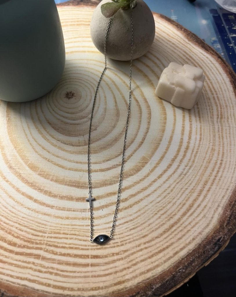 ✨ UShine.gr: Ατσάλινο Κολιέ Σταυρός & Μαύρο Μάτι No 2003