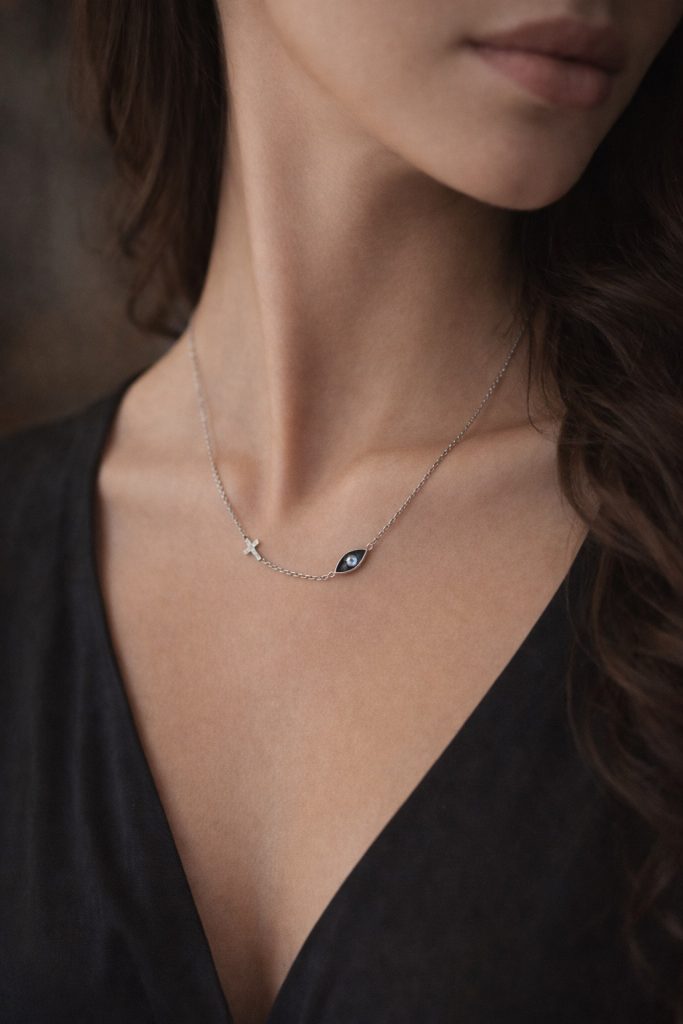 ✨ UShine.gr: Ατσάλινο Κολιέ Σταυρός & Μαύρο Μάτι No 2003