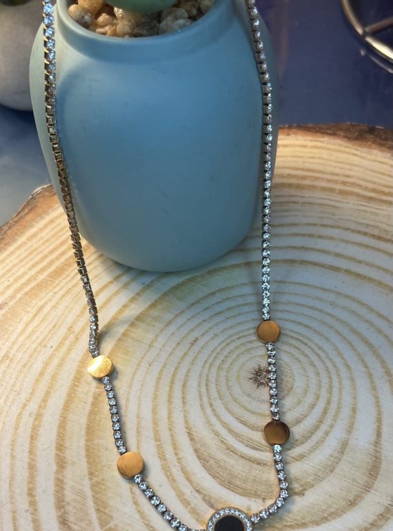 ✨ UShine.gr: Ατσάλινο Κολιέ Tennis με Μαύρο Κεντρικό Στοιχείο & Χρυσές Λεπτομέρειες No 2005