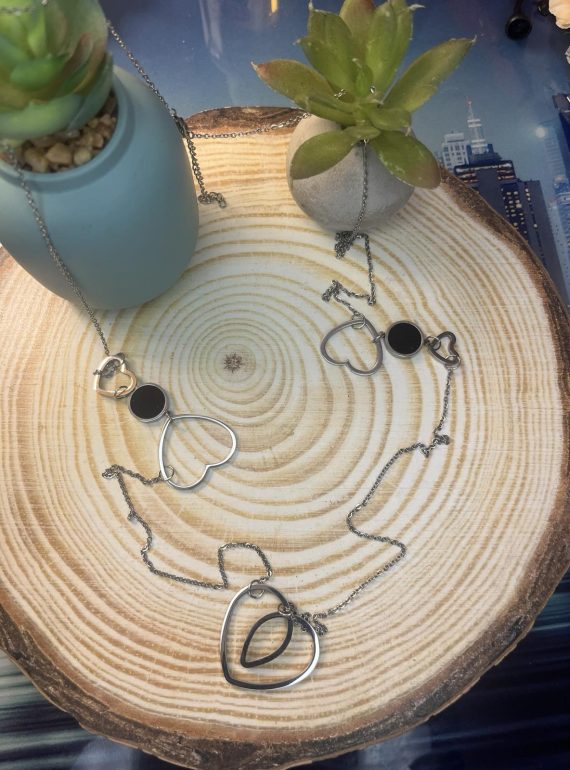 ✨ UShine.gr: Ατσάλινο Κολιέ Διπλή Καρδιά με Μαύρη Λεπτομέρεια No 2008