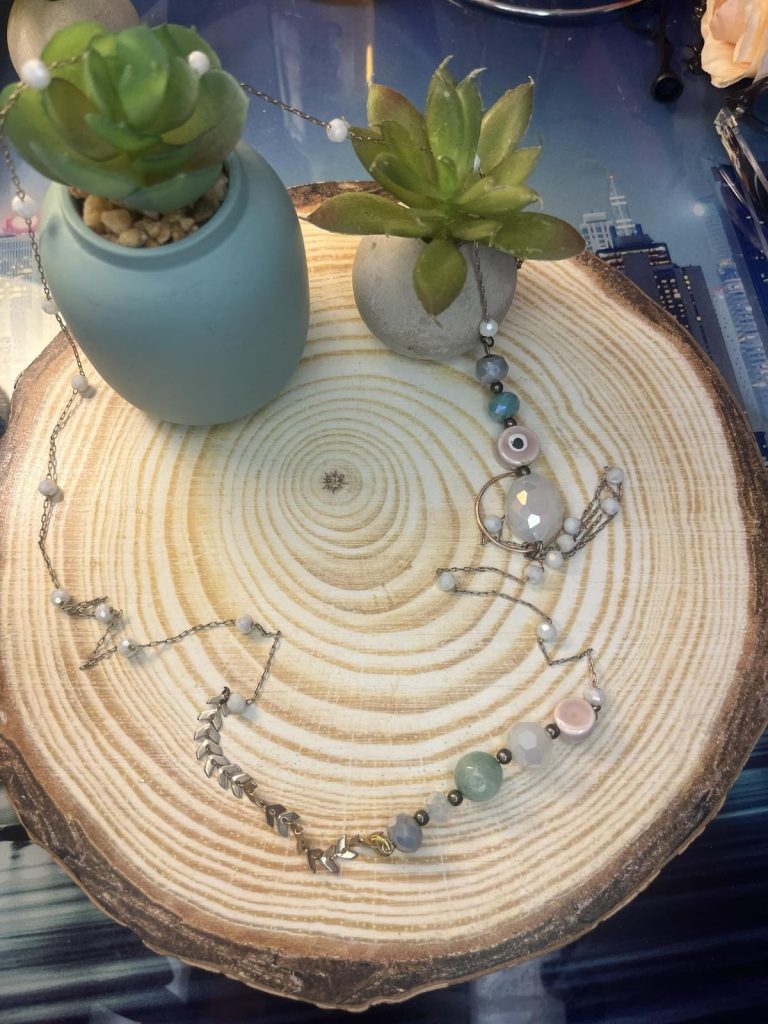 ✨ UShine.gr: Ατσάλινο Μακρύ Κολιέ με Χάντρες & Ματάκι No 2009