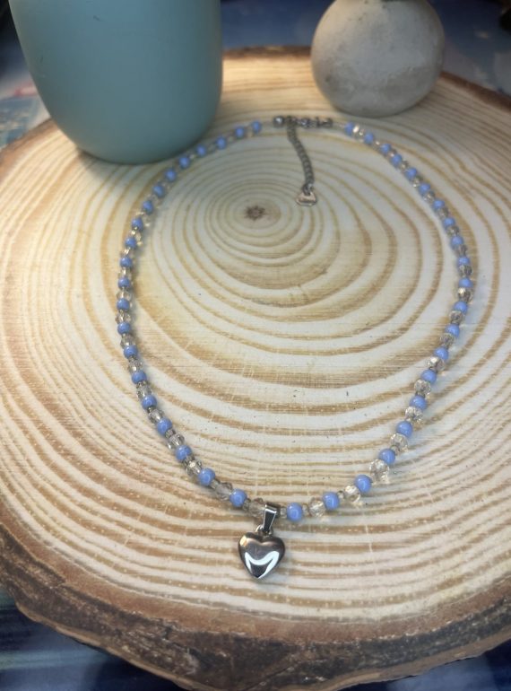 ✨ UShine.gr: Κολιέ με Γαλάζιες Χάντρες & Ατσάλινη Καρδιά Mirror No 2010