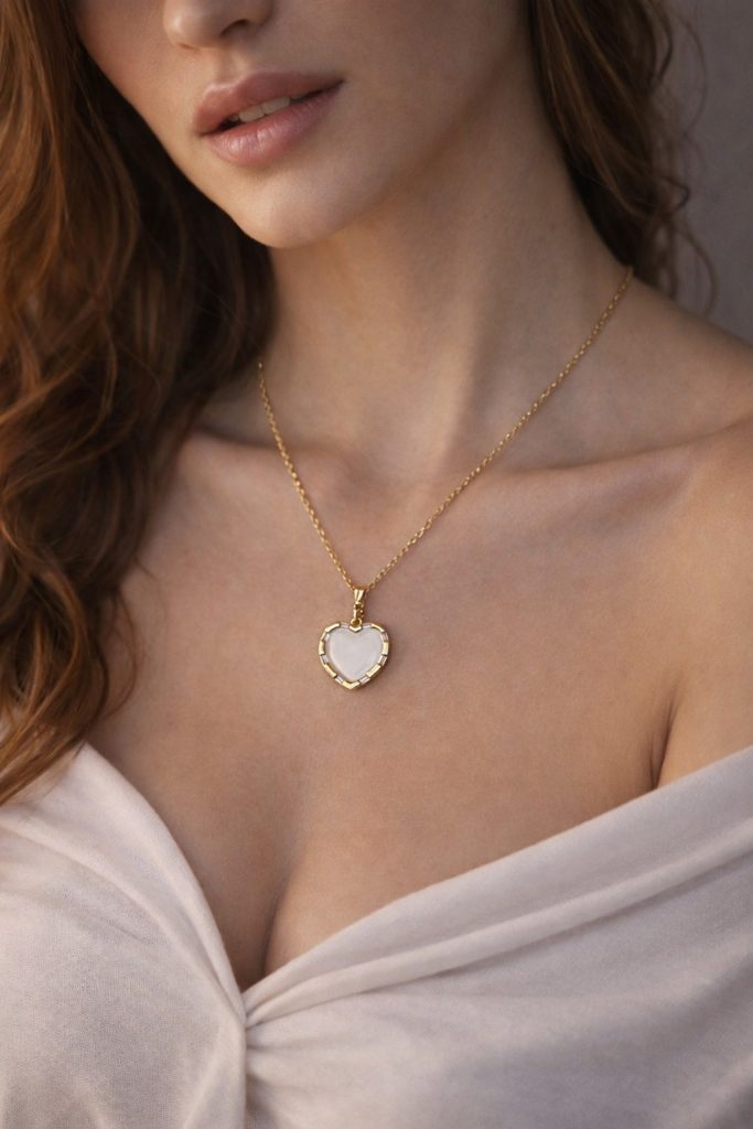 ✨ UShine.gr: Δίχρωμο Κολιέ Καρδιά με Λευκή Πέτρα No 2012