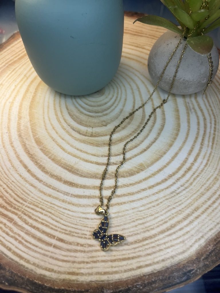 ✨ UShine.gr: Χρυσό Κολιέ Πεταλούδα με Μπλε Κρύσταλλα No 2015