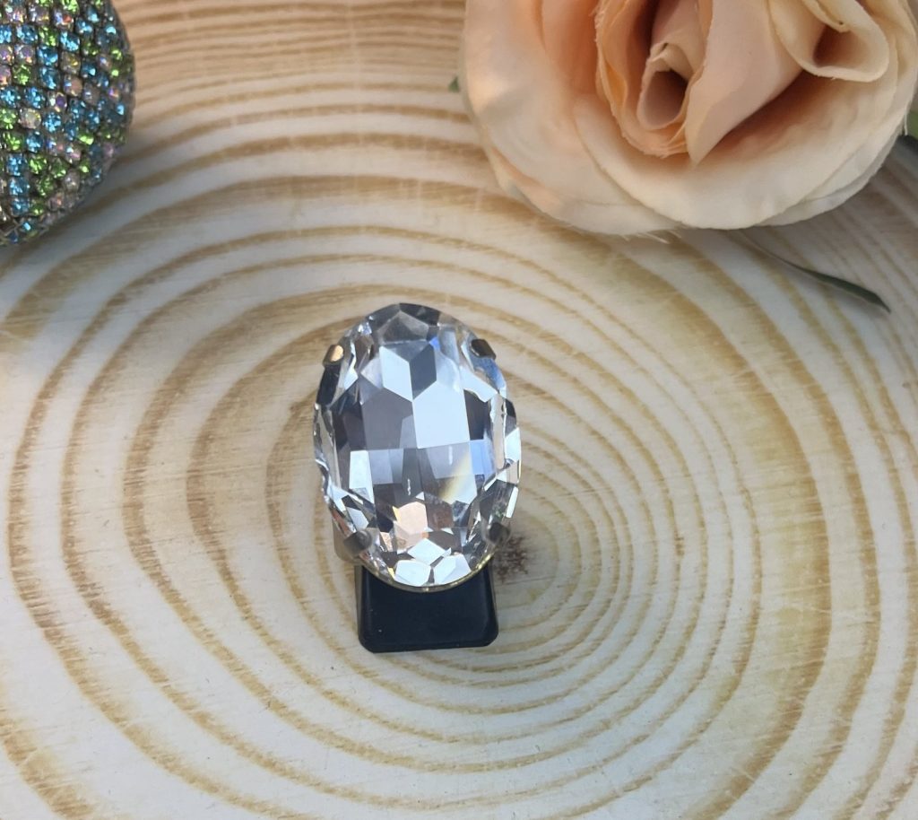 ✨ UShine.gr: Χειροποίητο Δαχτυλίδι Statement με Διάφανο Οβάλ Κρύσταλλο No 7032