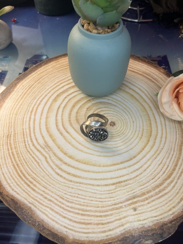 ✨ UShine.gr: Χειροποίητο Δαχτυλίδι Στρογγυλό με Μαύρα Κρύσταλλα No 7036