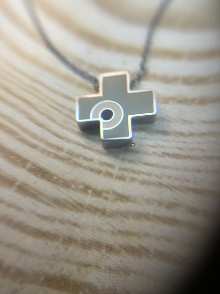 ✨ UShine.gr: Ατσάλινο Κολιέ Σταυρός με Minimal Σχέδιο No 2043