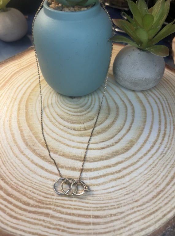 ✨ UShine.gr: Ατσάλινο Κολιέ Τριπλοί Κύκλοι & Μονόπετρο No 2044