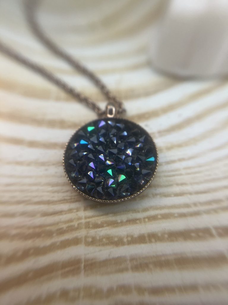 ✨ UShine.gr: Χειροποίητο Κολιέ με Στρογγυλό Κρύσταλλο Aurora No 2047