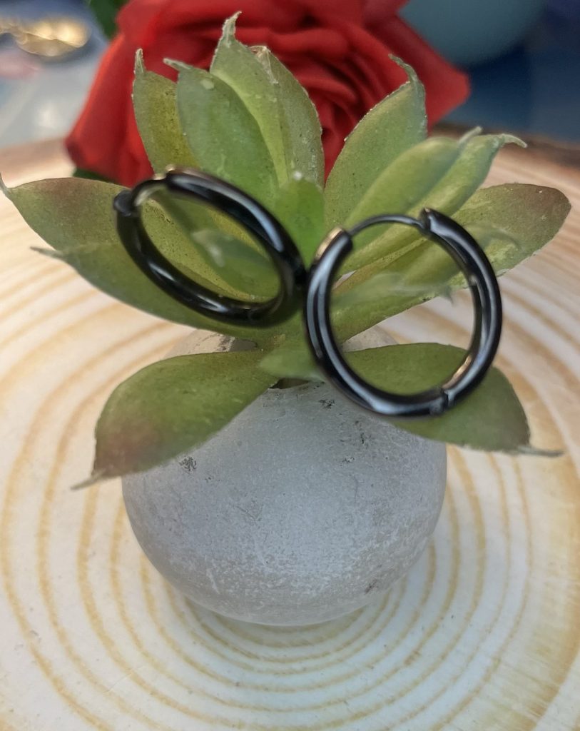 ✨ UShine.gr: Μαύροι Minimal Κρίκοι από Ανοξείδωτο Ατσάλι No 6006