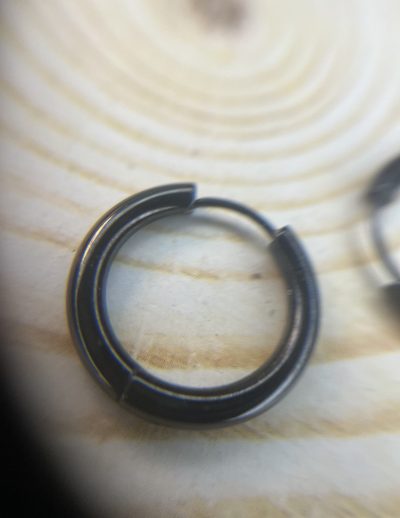 ✨ UShine.gr: Μαύροι Minimal Κρίκοι από Ανοξείδωτο Ατσάλι No 6006