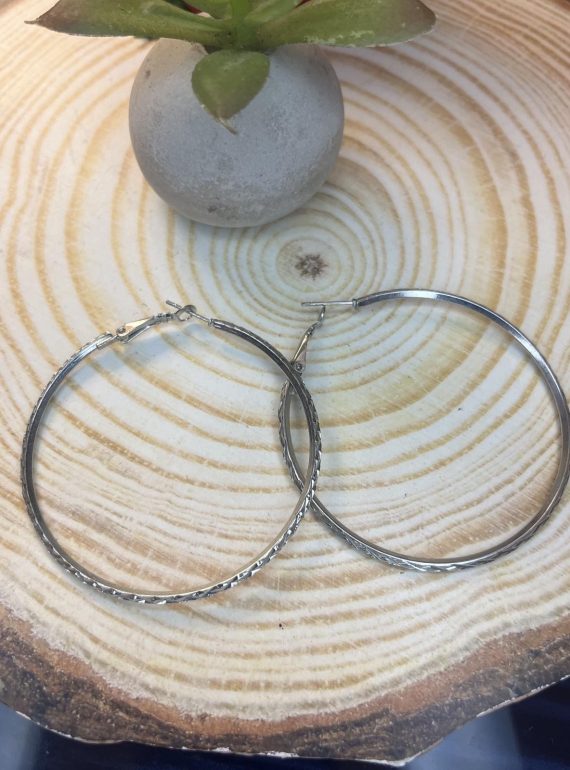 ✨ UShine.gr: Μεγάλοι Ατσάλινοι Κρίκοι με Ανάγλυφη Υφή No 6007