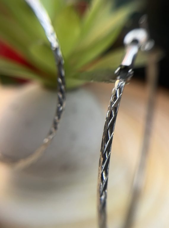 ✨ UShine.gr: Μεγάλοι Ατσάλινοι Κρίκοι με Ανάγλυφη Υφή No 6007