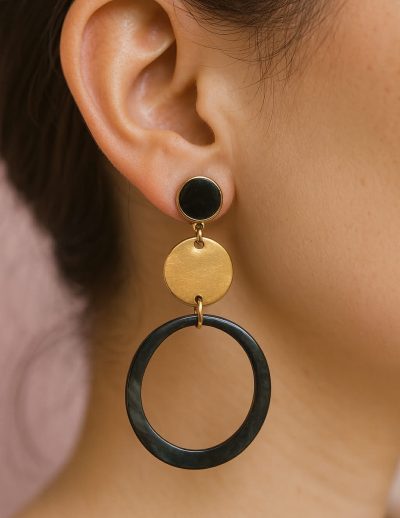 ✨ UShine.gr: Statement Σκουλαρίκια Κύκλος σε Μαύρο & Χρυσό No 6010