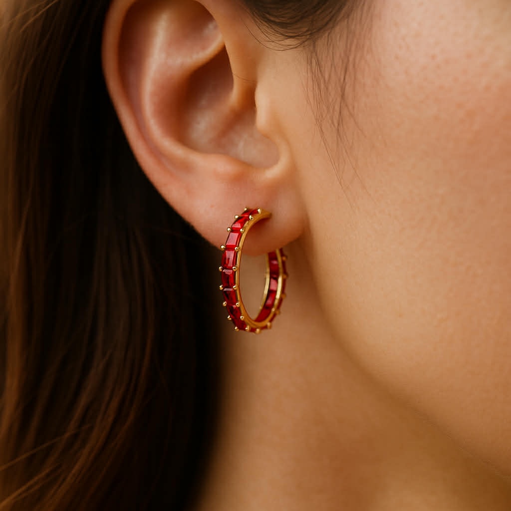 ✨ UShine.gr: Κρίκοι με Κόκκινες Πέτρες σε Χρυσή Βάση No 6013