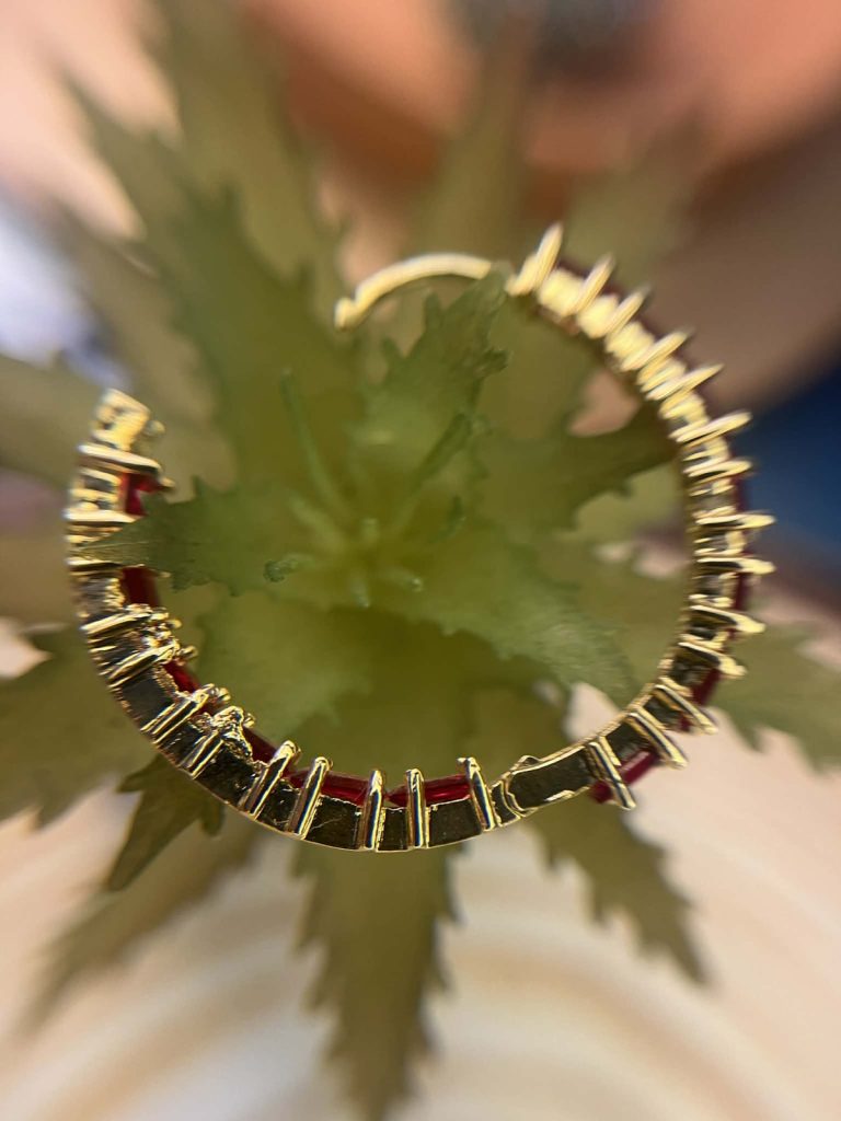 ✨ UShine.gr: Κρίκοι με Κόκκινες Πέτρες σε Χρυσή Βάση No 6013