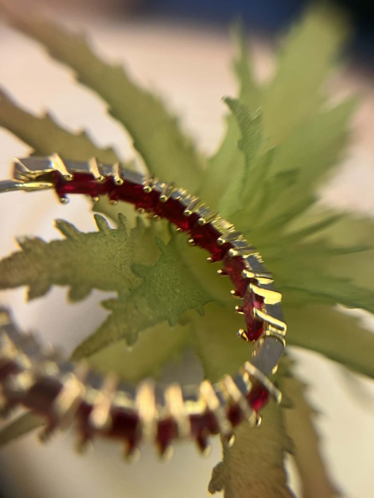 ✨ UShine.gr: Κρίκοι με Κόκκινες Πέτρες σε Χρυσή Βάση No 6013