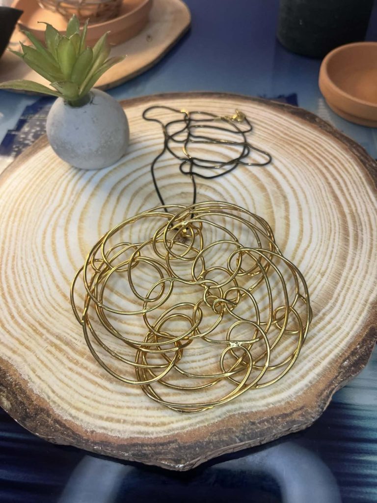 ✨ UShine.gr: Χειροποίητο Μακρύ Κολιέ Κύκλος από Σύρμα No 8006