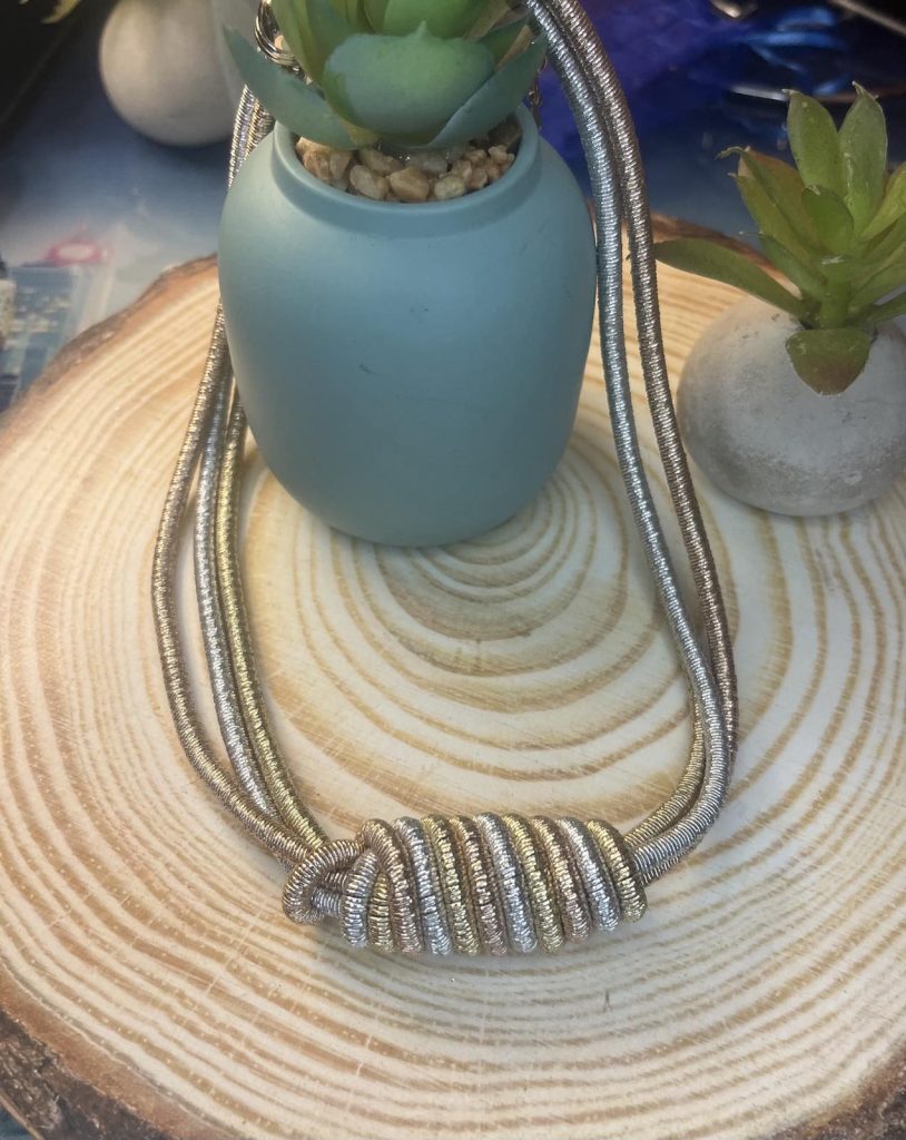 ✨ UShine.gr: Χειροποίητο Κολιέ Πολύσειρο Δίχρωμο Knot No 8009