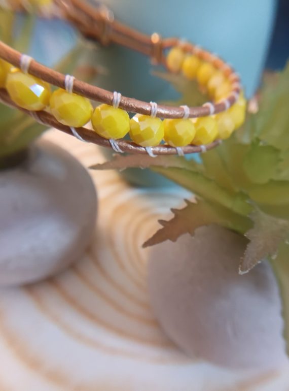 ✨ dreasuregift: Χειροποίητο Βραχιόλι Sunny Beads με Κίτρινες  Κρυστάλλινες Χάντρες Αιματίτη & Δερμάτινη Πλέξη No 110001
