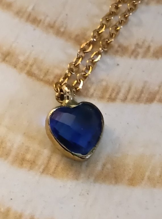 ✨ UShine.gr: Κολιέ Καρδιά Sapphire Glow No 6063