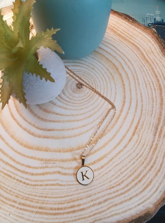 ✨ UShine.gr: Κολιέ με Μονόγραμμα “K” σε Χρυσή Απόχρωση No 503